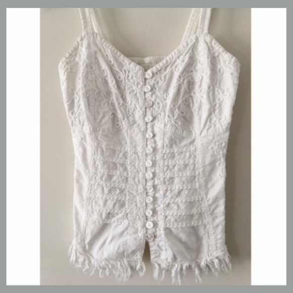 Peruvian Tops - ☘️ SALE 5/$12 VERY pretty Embroidered Top